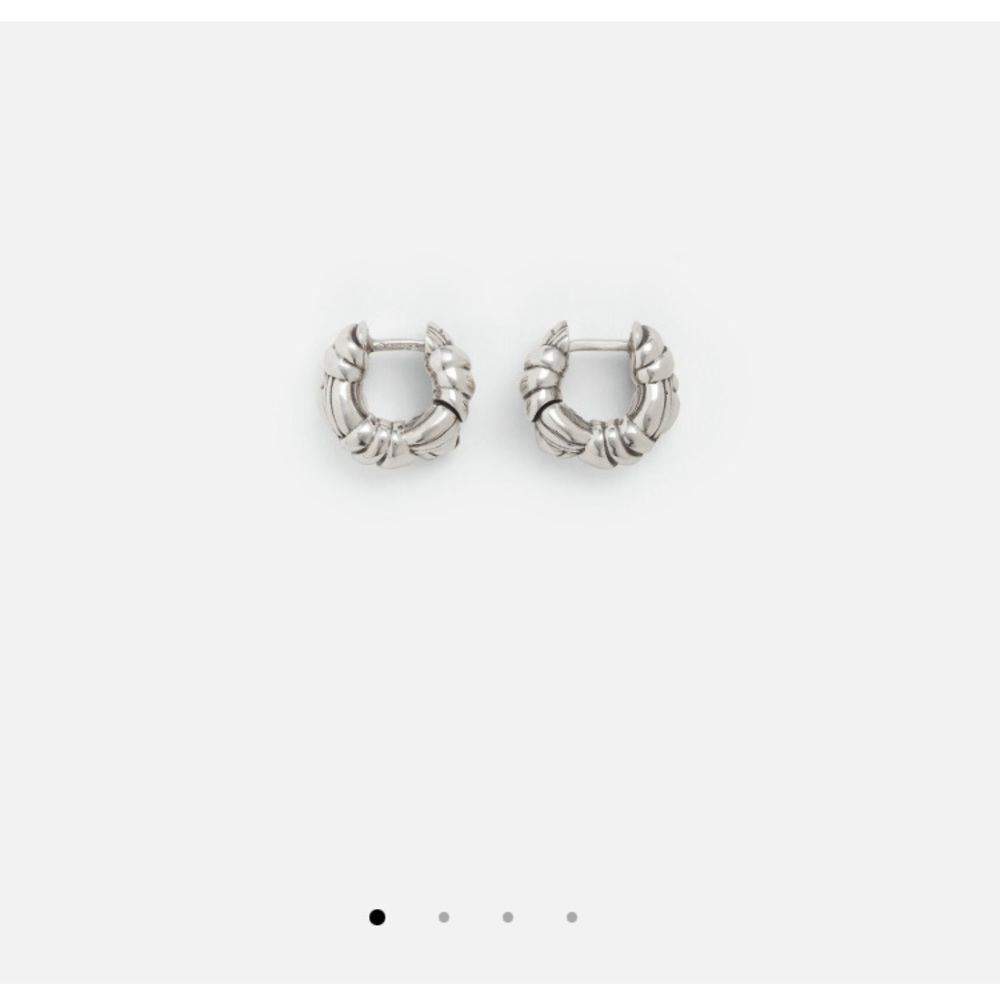 Pleat Mini Hoop Earrings